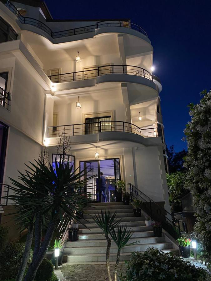 Garden Boutique Hotel إلباسان المظهر الخارجي الصورة