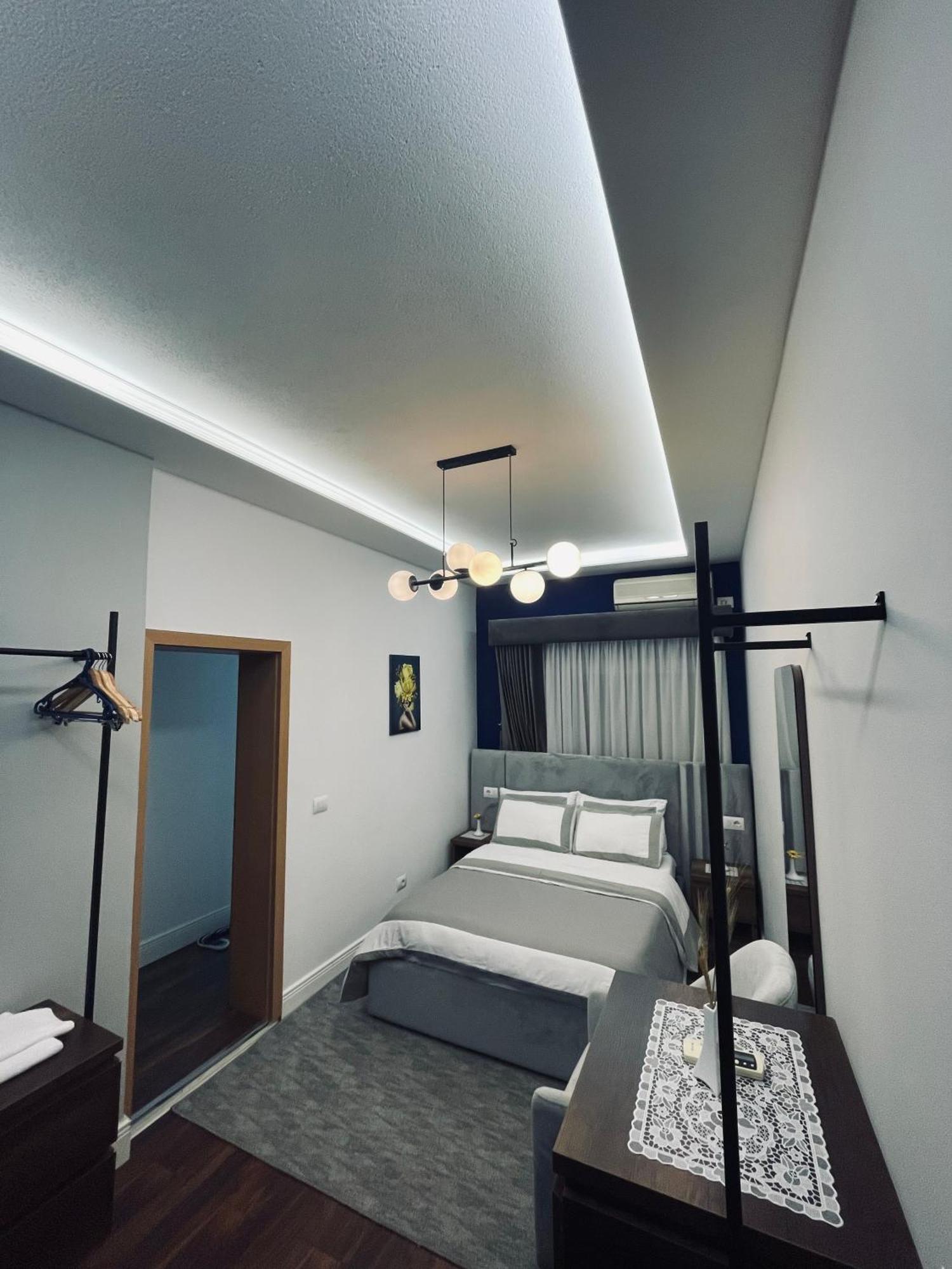 Garden Boutique Hotel إلباسان المظهر الخارجي الصورة