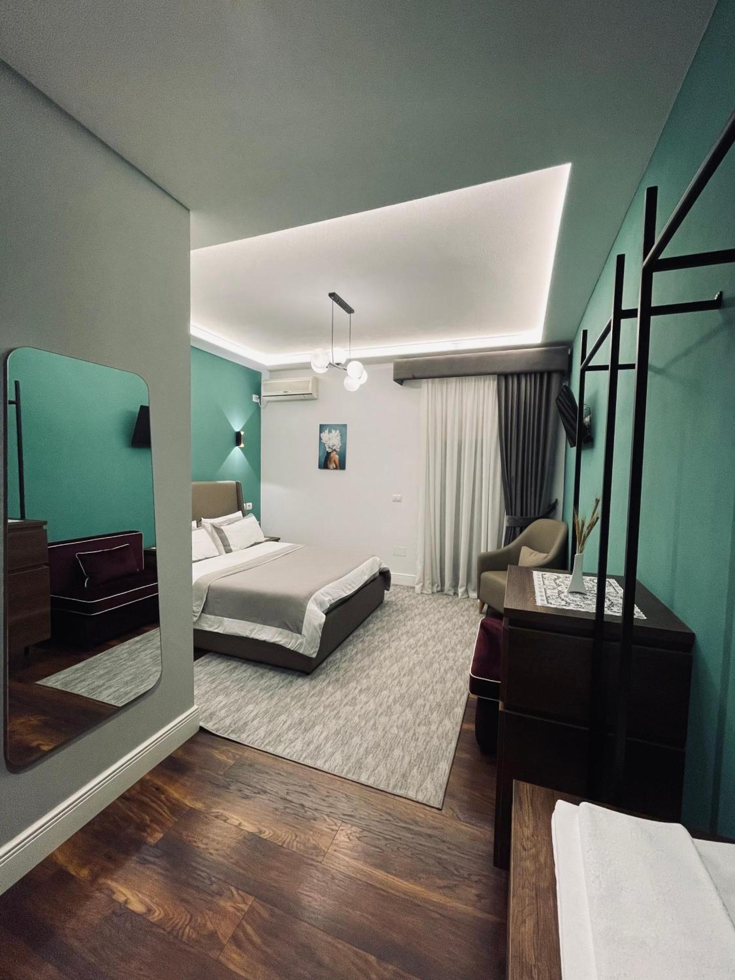 Garden Boutique Hotel إلباسان المظهر الخارجي الصورة