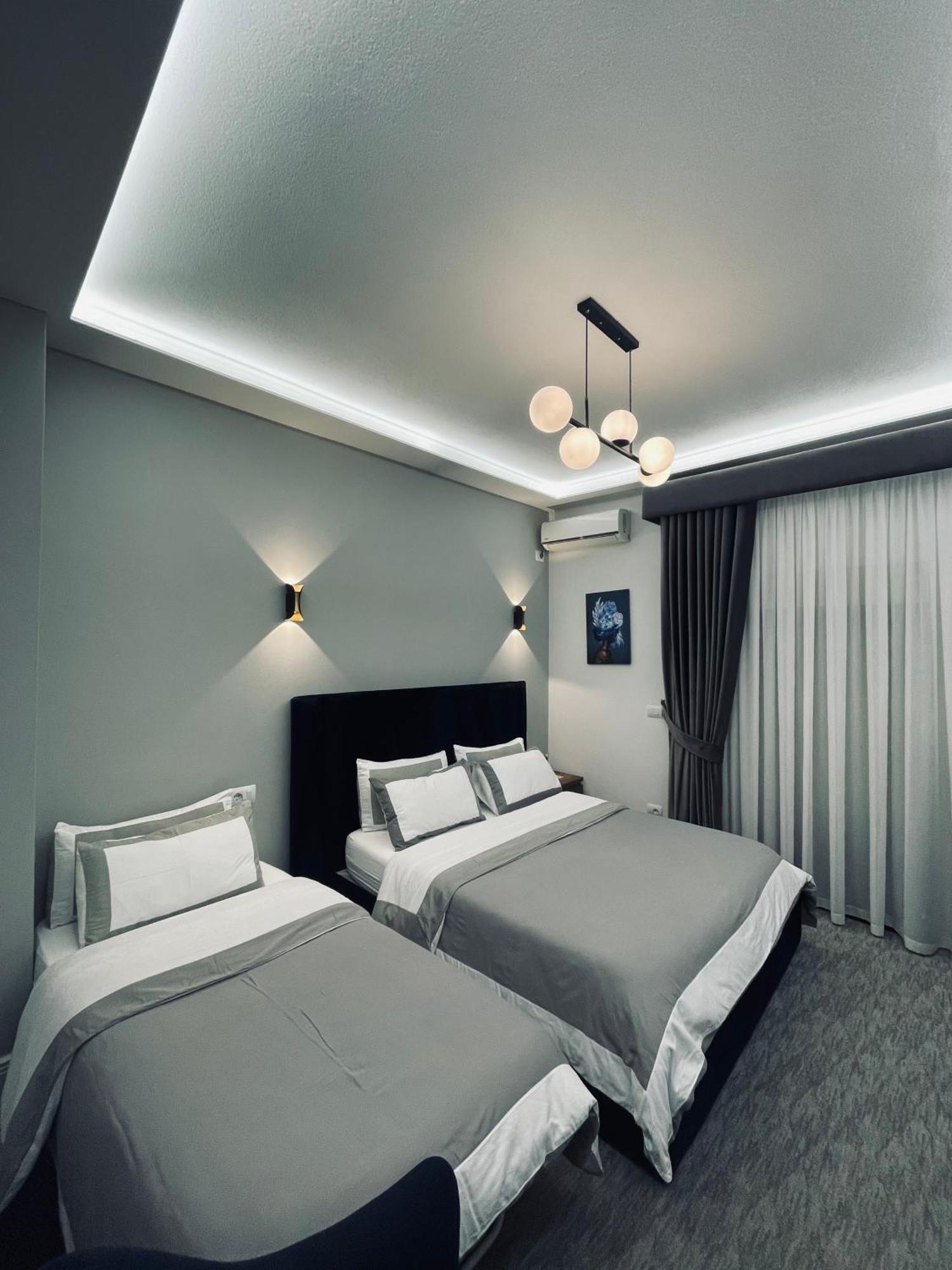 Garden Boutique Hotel إلباسان المظهر الخارجي الصورة