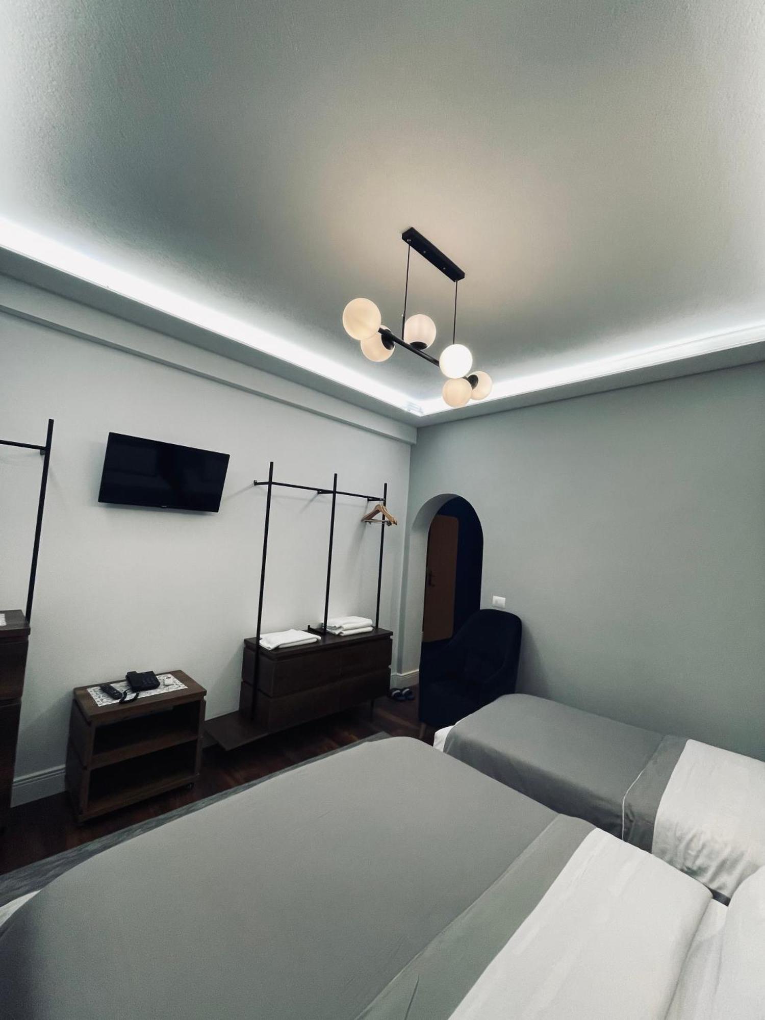 Garden Boutique Hotel إلباسان المظهر الخارجي الصورة
