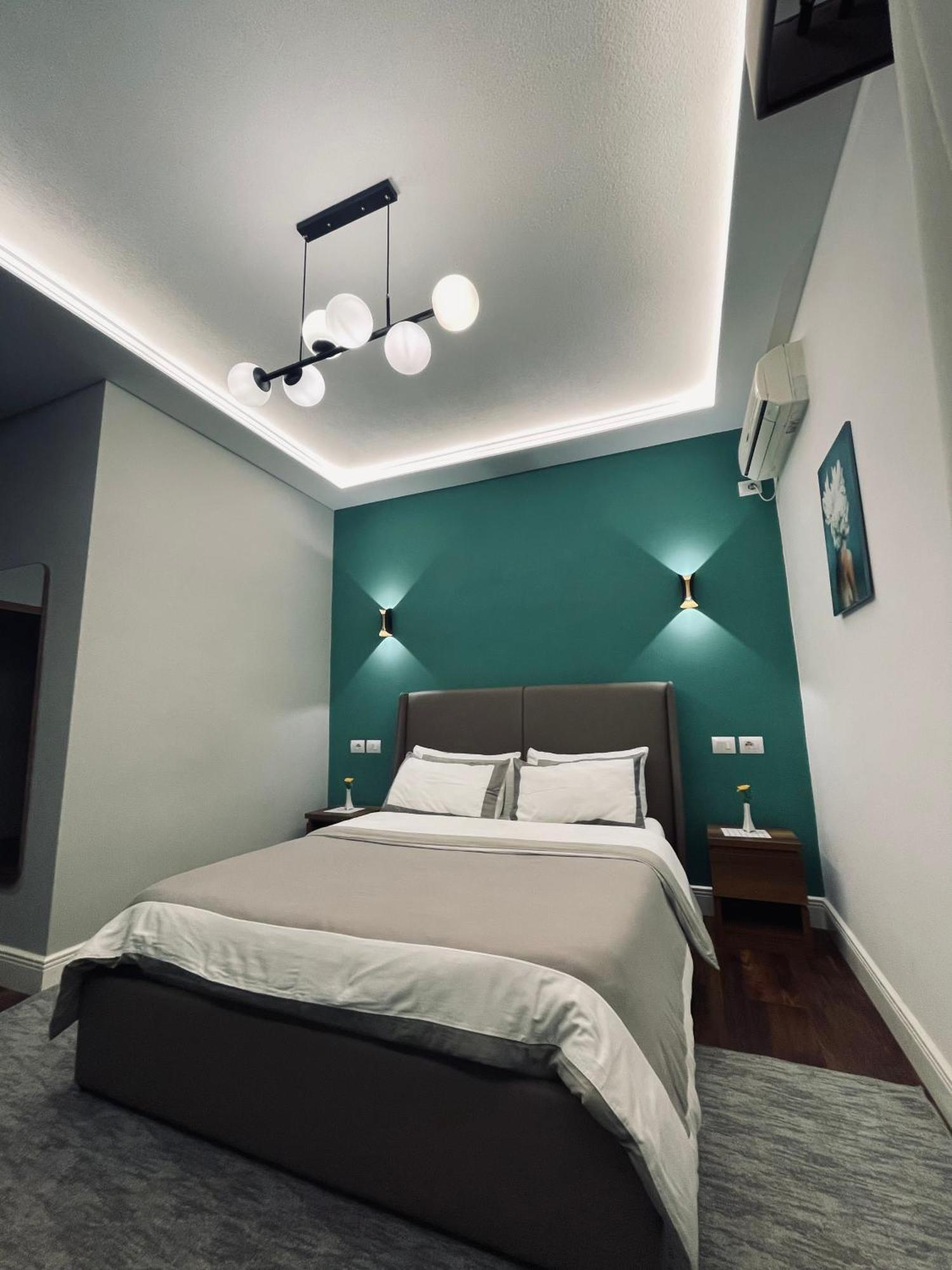 Garden Boutique Hotel إلباسان المظهر الخارجي الصورة