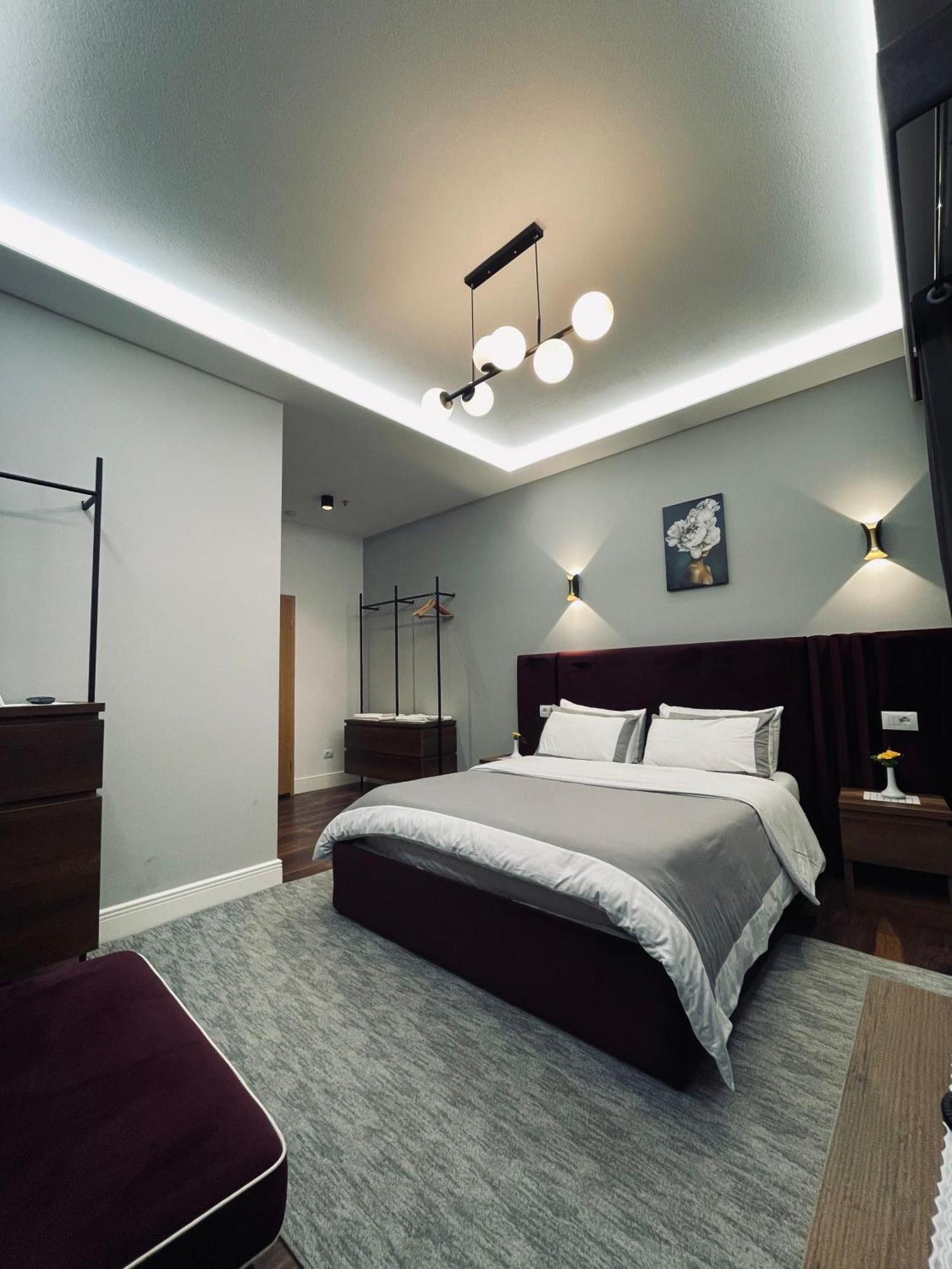 Garden Boutique Hotel إلباسان المظهر الخارجي الصورة