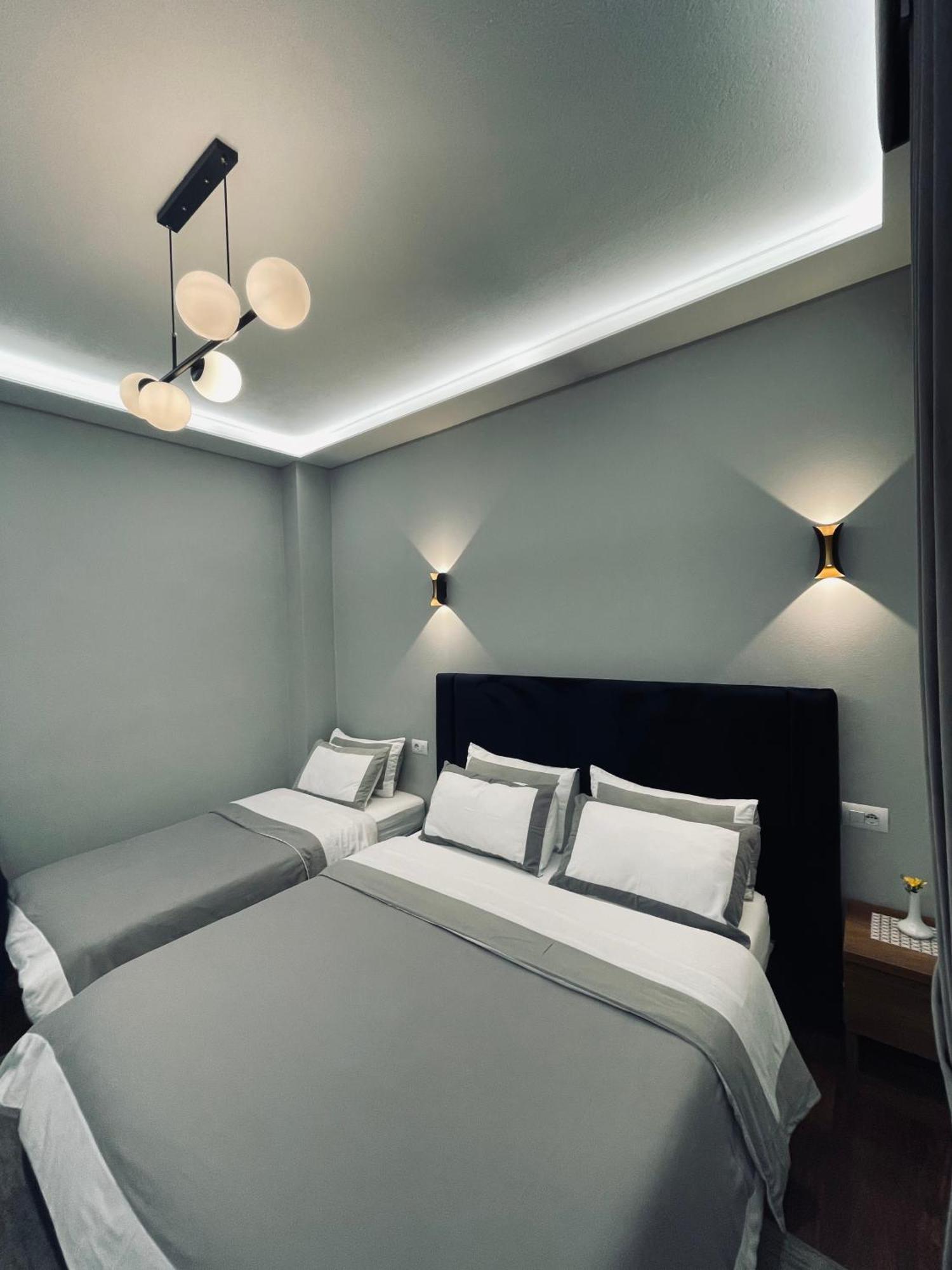 Garden Boutique Hotel إلباسان المظهر الخارجي الصورة